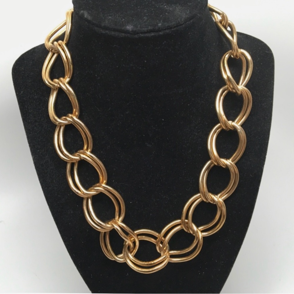Kenneth Cole New York Gold Necklace